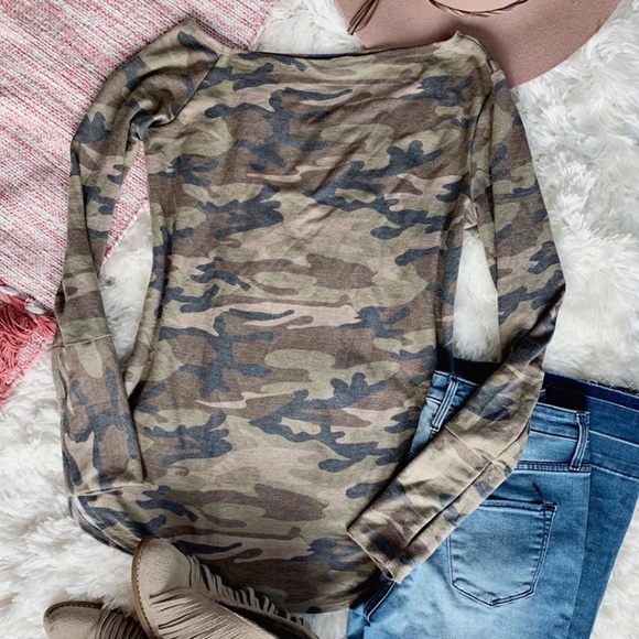 S-XL Camouflage Thumbhole Tops - Picture 3 of 4